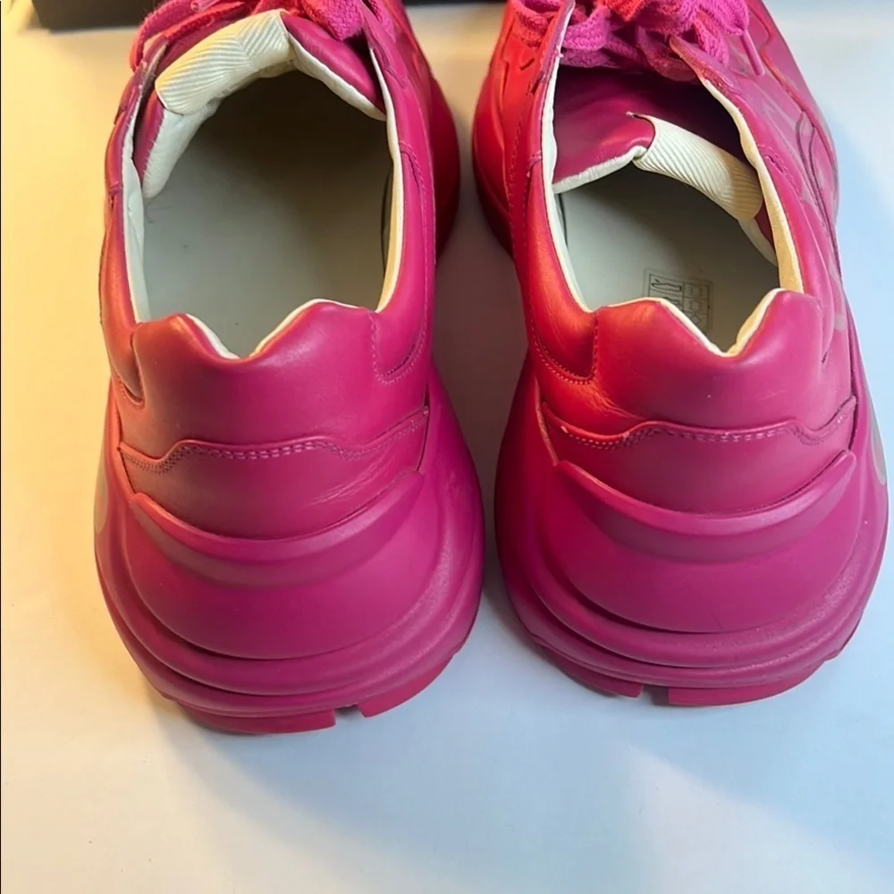 EUC 💓 Gucci Women’s Pink Sneakers – Size 40.5 (US 10.5) with Box